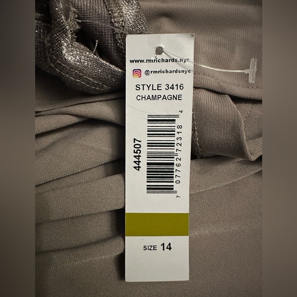 🆕R&M Richards Evening Gown - Picture 12 of 17